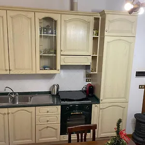 https://la-casina-di-maya.it-tuscanyhotel.com